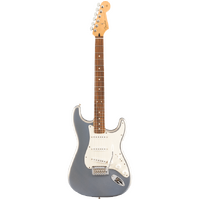 Fender Player Stratocaster, Silver, Pau Ferro Fingerboard
