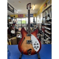 SECOND HAND RICKENBACKER 330 SEMI HOLLOW ELECTRIC GUITAR