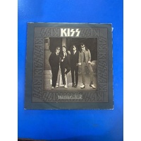 Kiss – Dressed To Kill